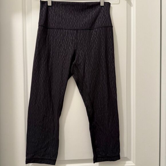 Lululemon 19” leggings size 10 - Picture 3 of 4